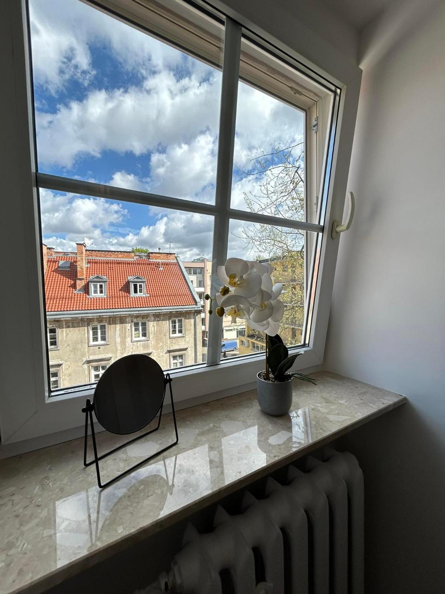 Old Tenement Apartment Warszawa Eksteriør bilde