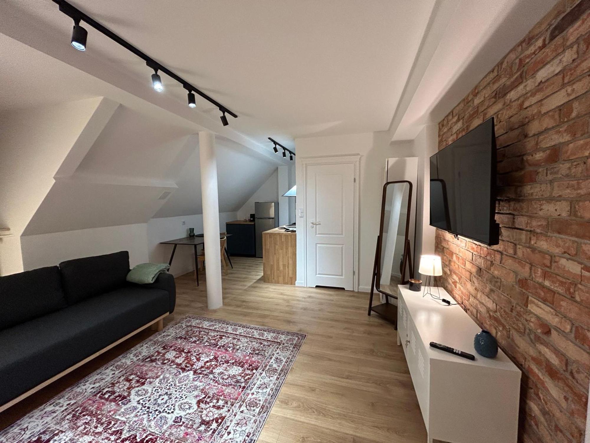 Old Tenement Apartment Warszawa Eksteriør bilde